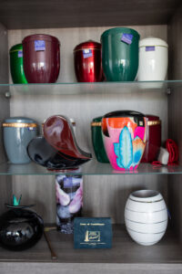 differentes types des urnes funeraires