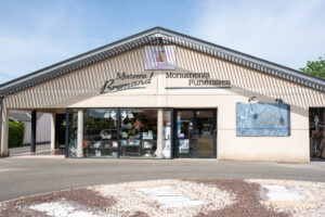 devanture de boutique funeraire